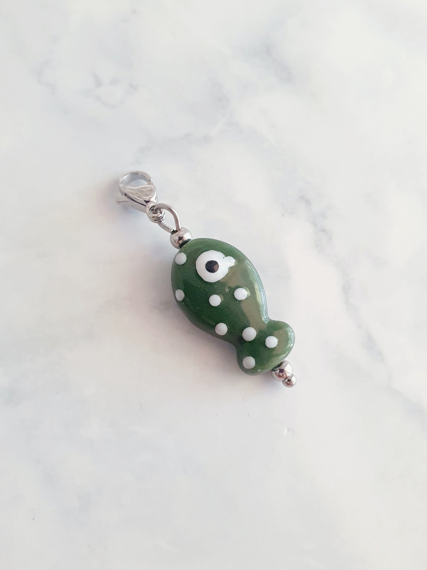 Charm poisson pois - argenté | vert sapin