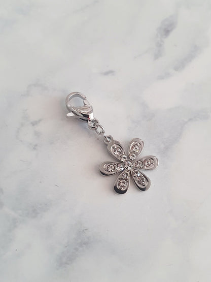Charm fleur zircons