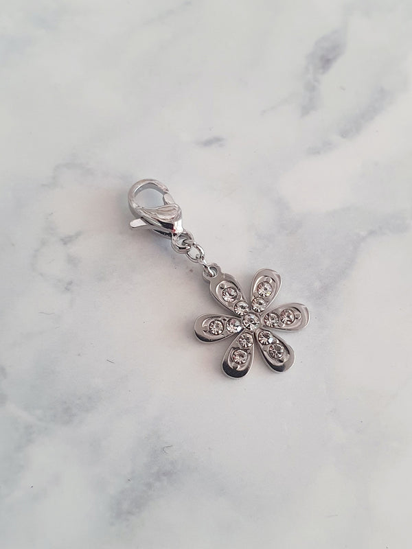 Charm fleur zircons - argenté