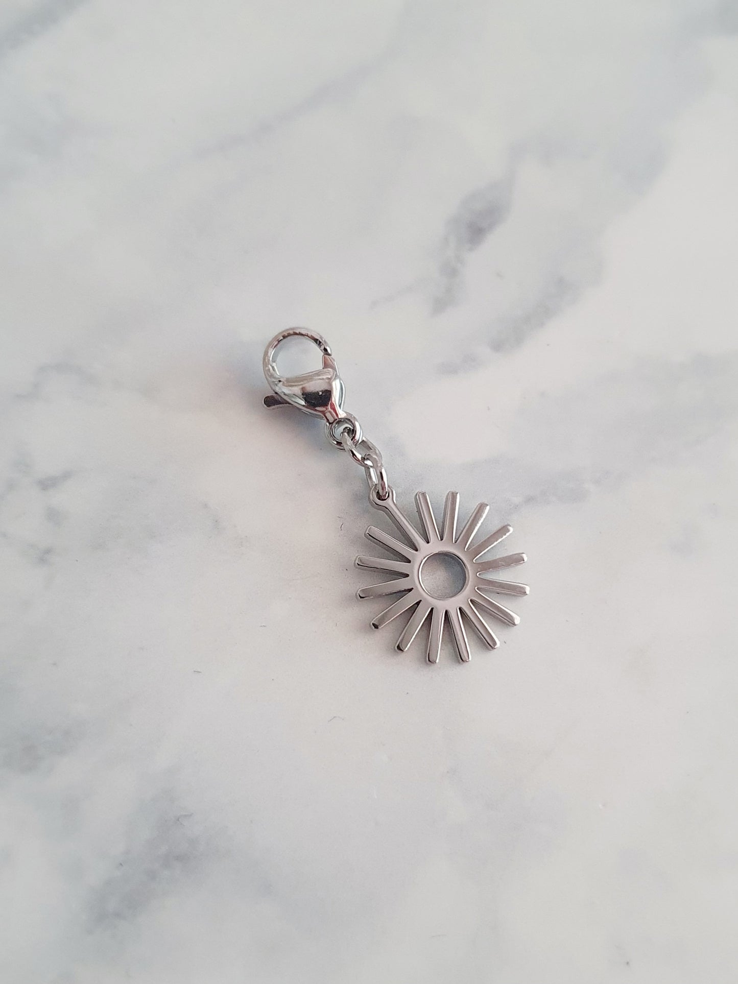 Charm soleil nouveau - argenté