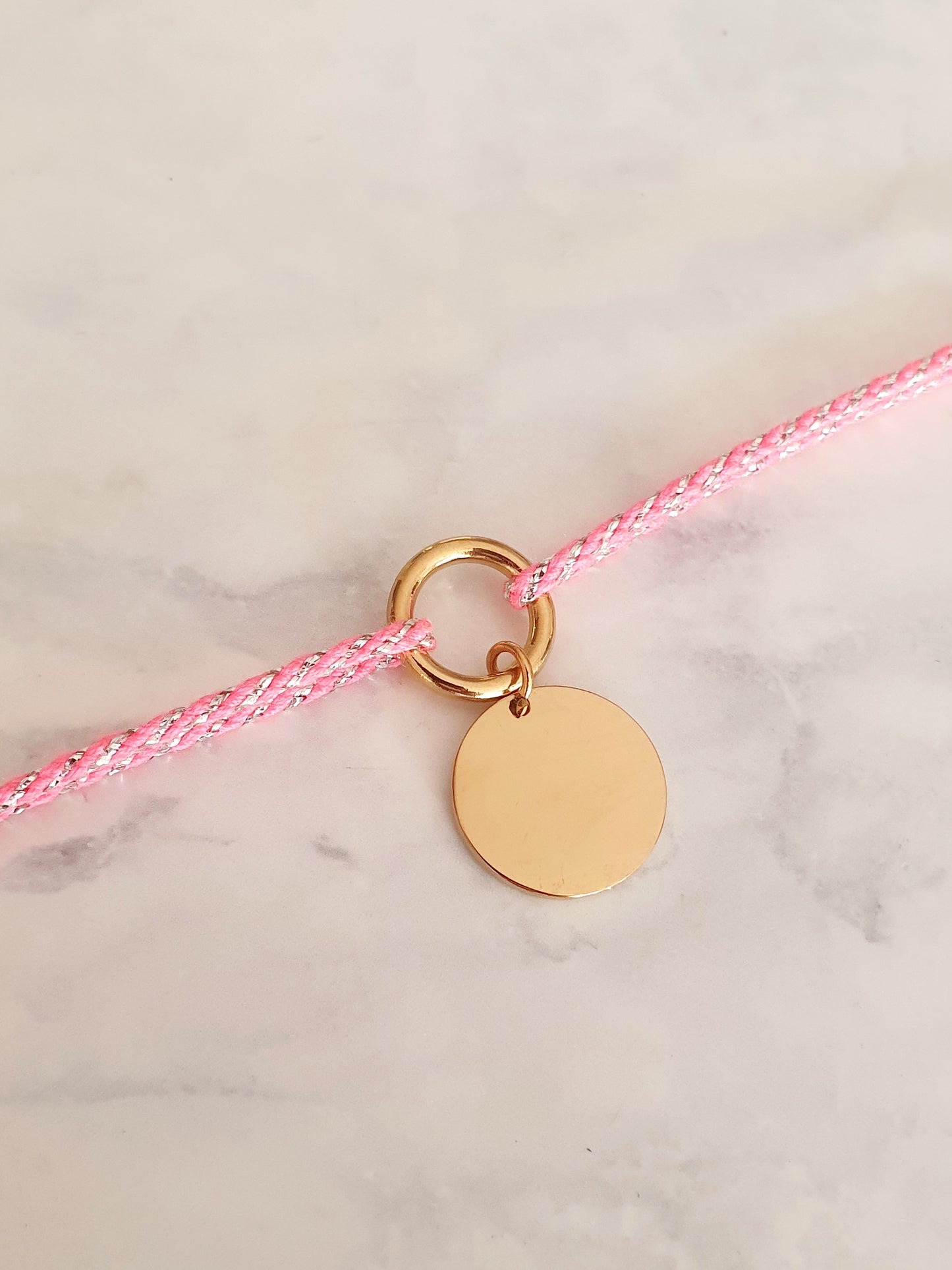 Bracelet cordon pailleté pampille à graver - doré