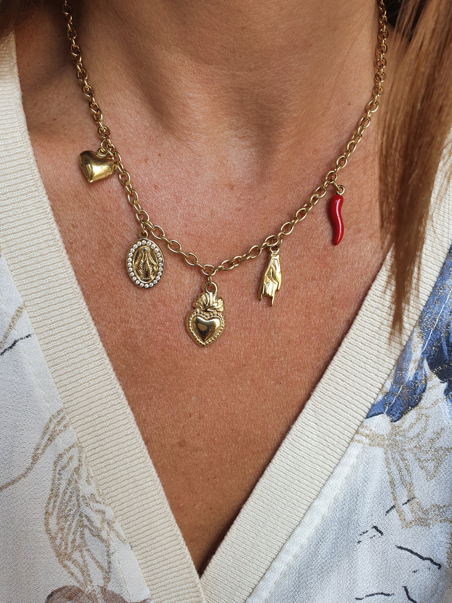 Collier breloques protectrices - doré | Modèle A
