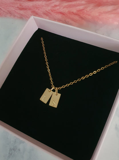 Collier plaque(s) initiale(s)