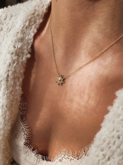 Collier soleil & strass - doré