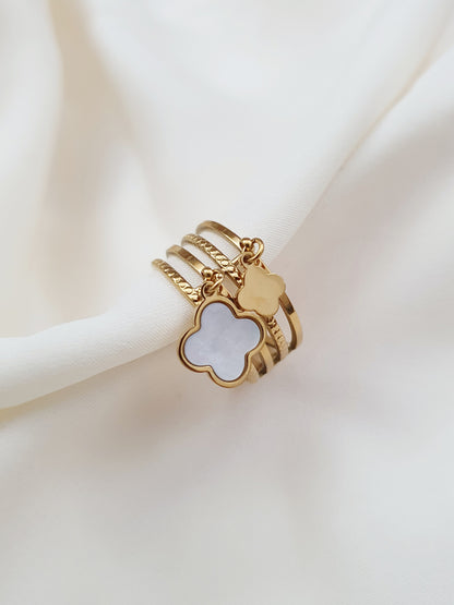 Bague breloques trèfles - doré