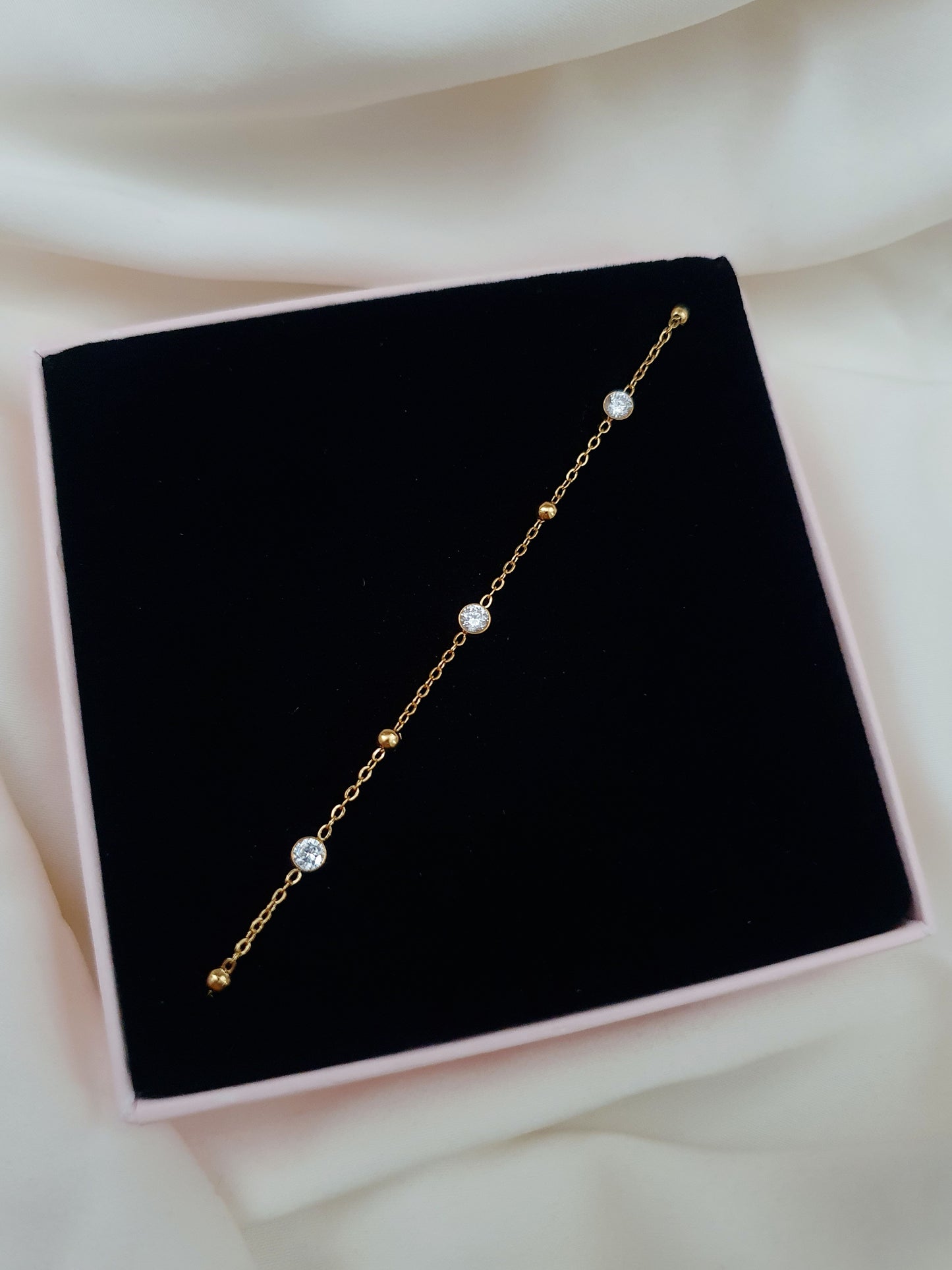 Bracelet trio de zircons & petites perles - doré