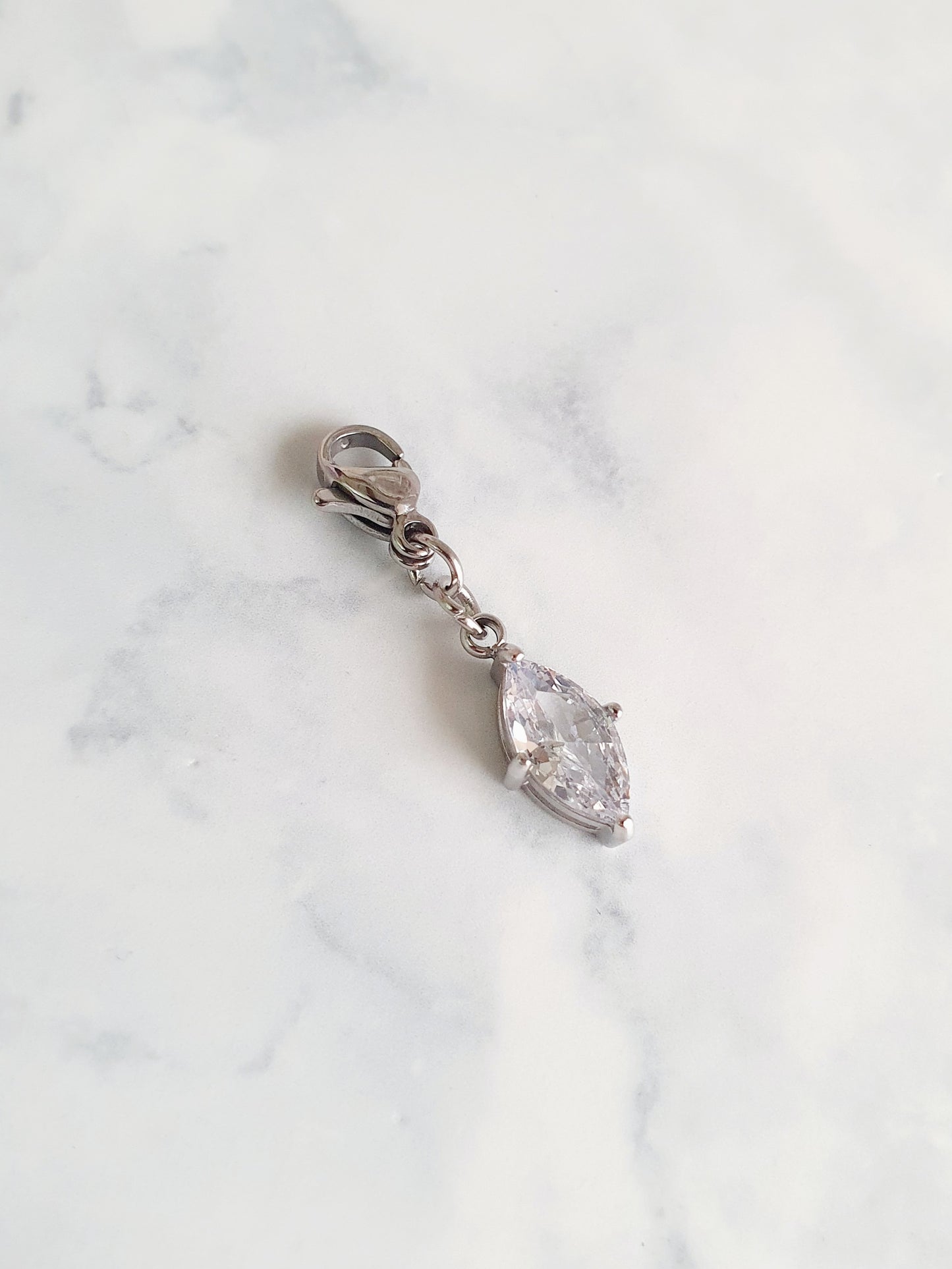 Charm losange zircons - argenté | Premium