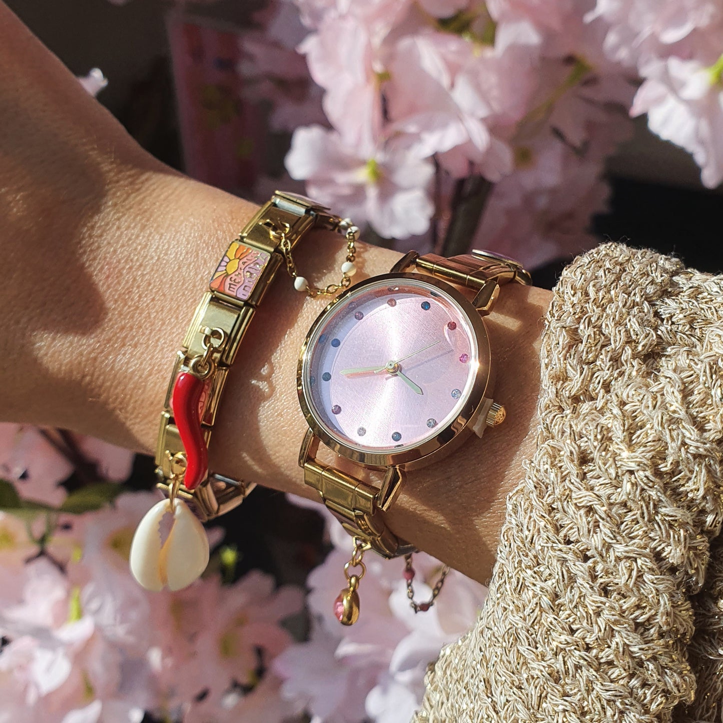 Montre Bracelet Italien à personnaliser – TEMIS – Dorée (cadran rose)