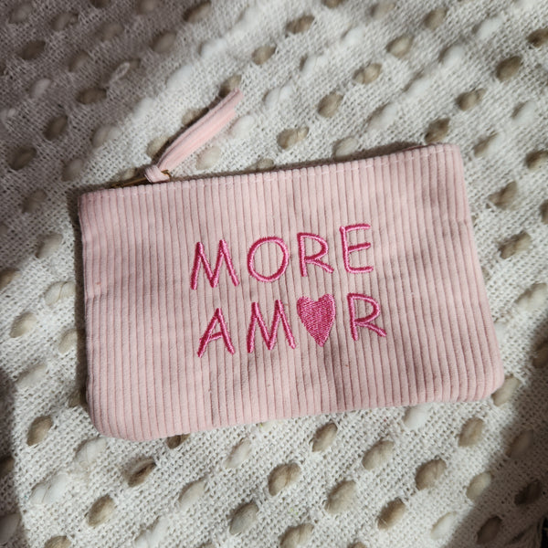 Pochette MORE AM♡R