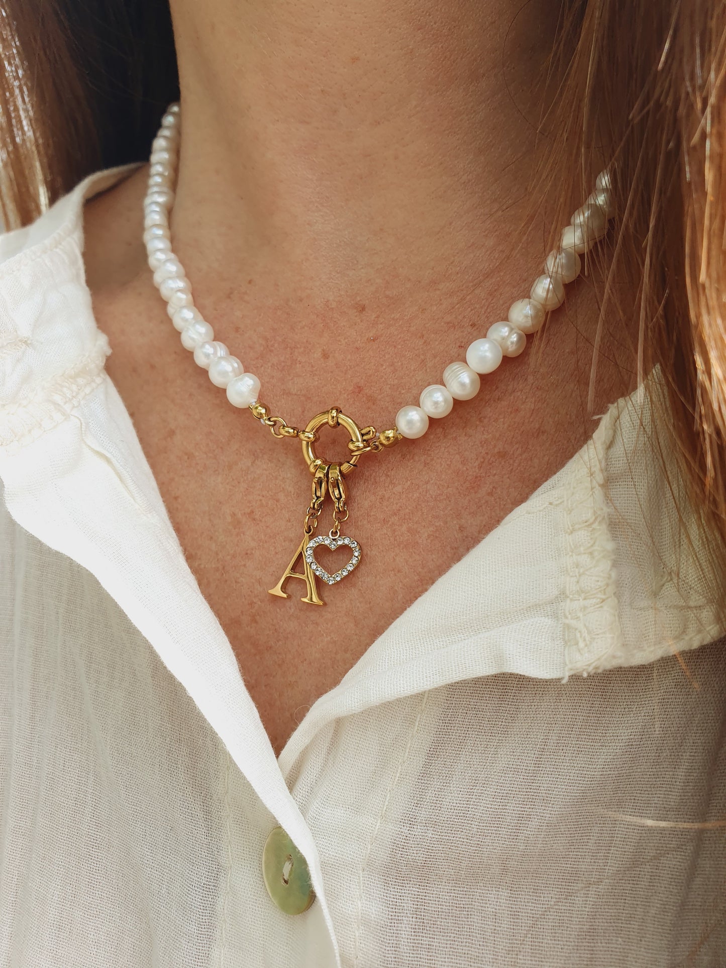 Collier perles d'eau douce, initiale + cœur