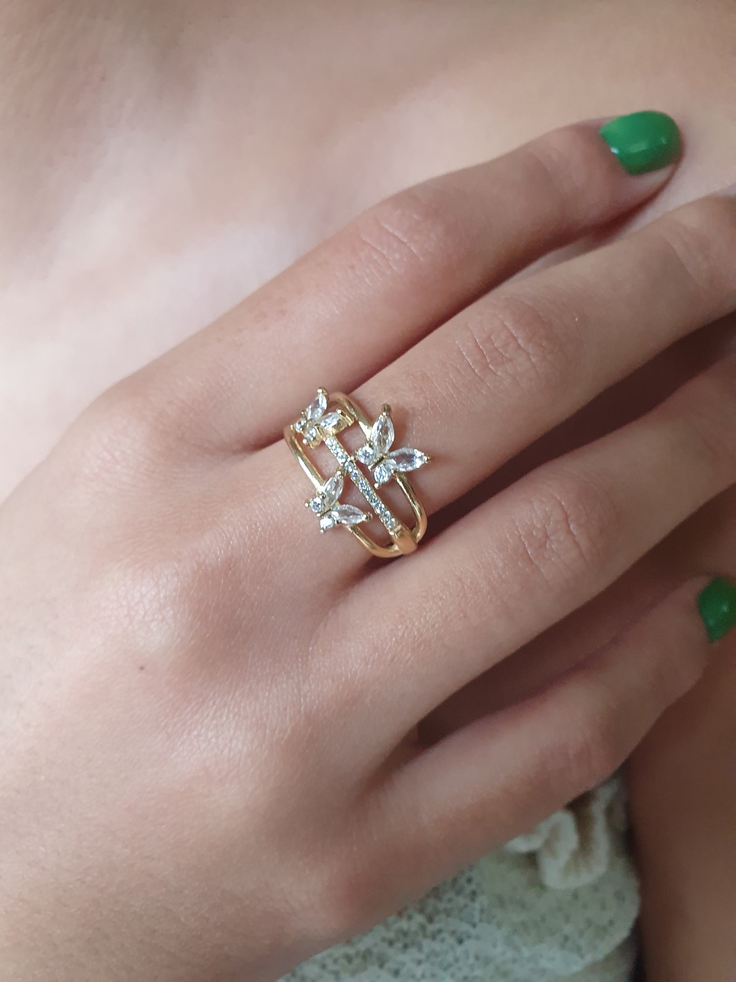 Bague triple rang papillons et zircon- doré