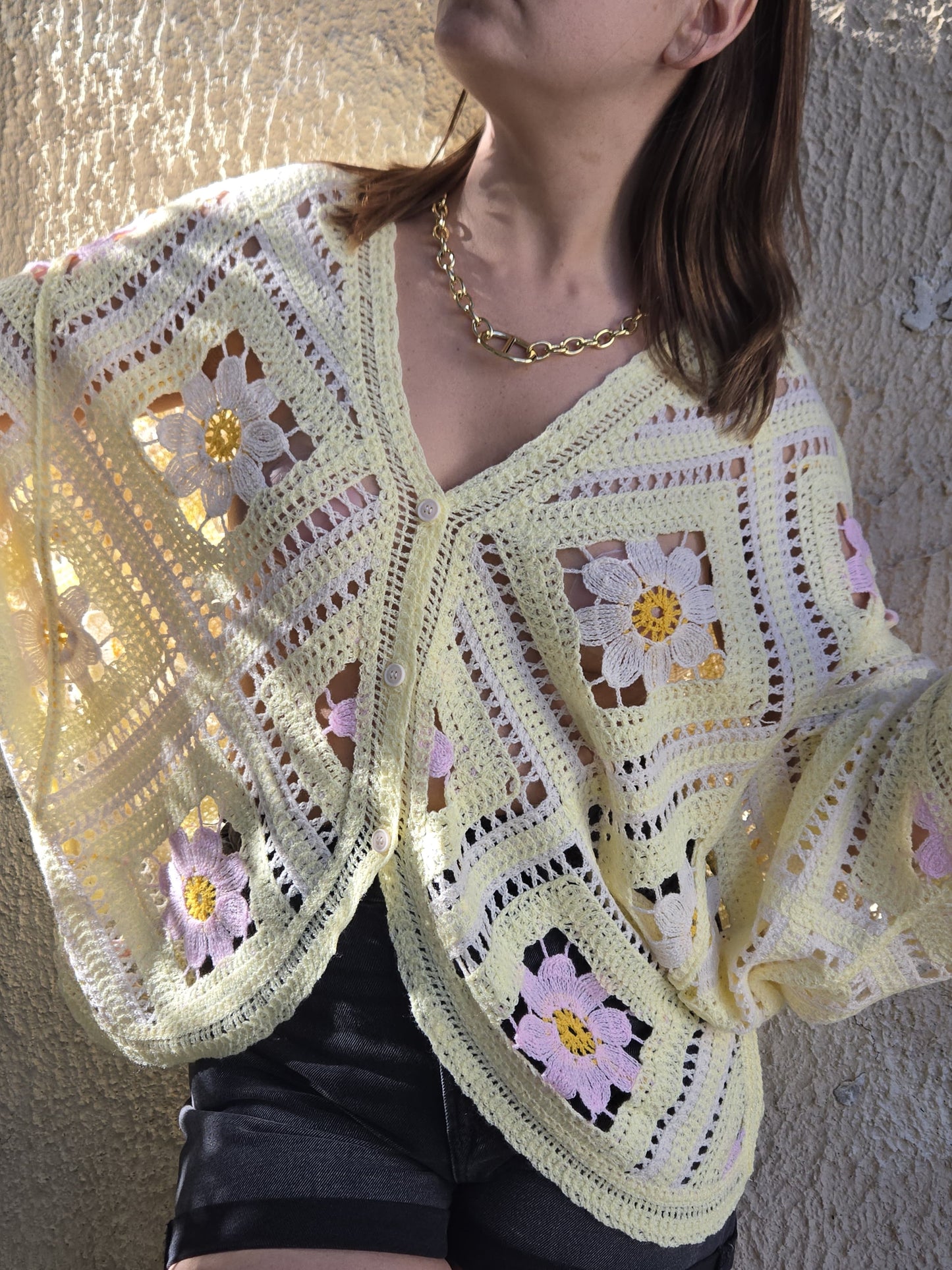 Gilet crochet fleurs oversize