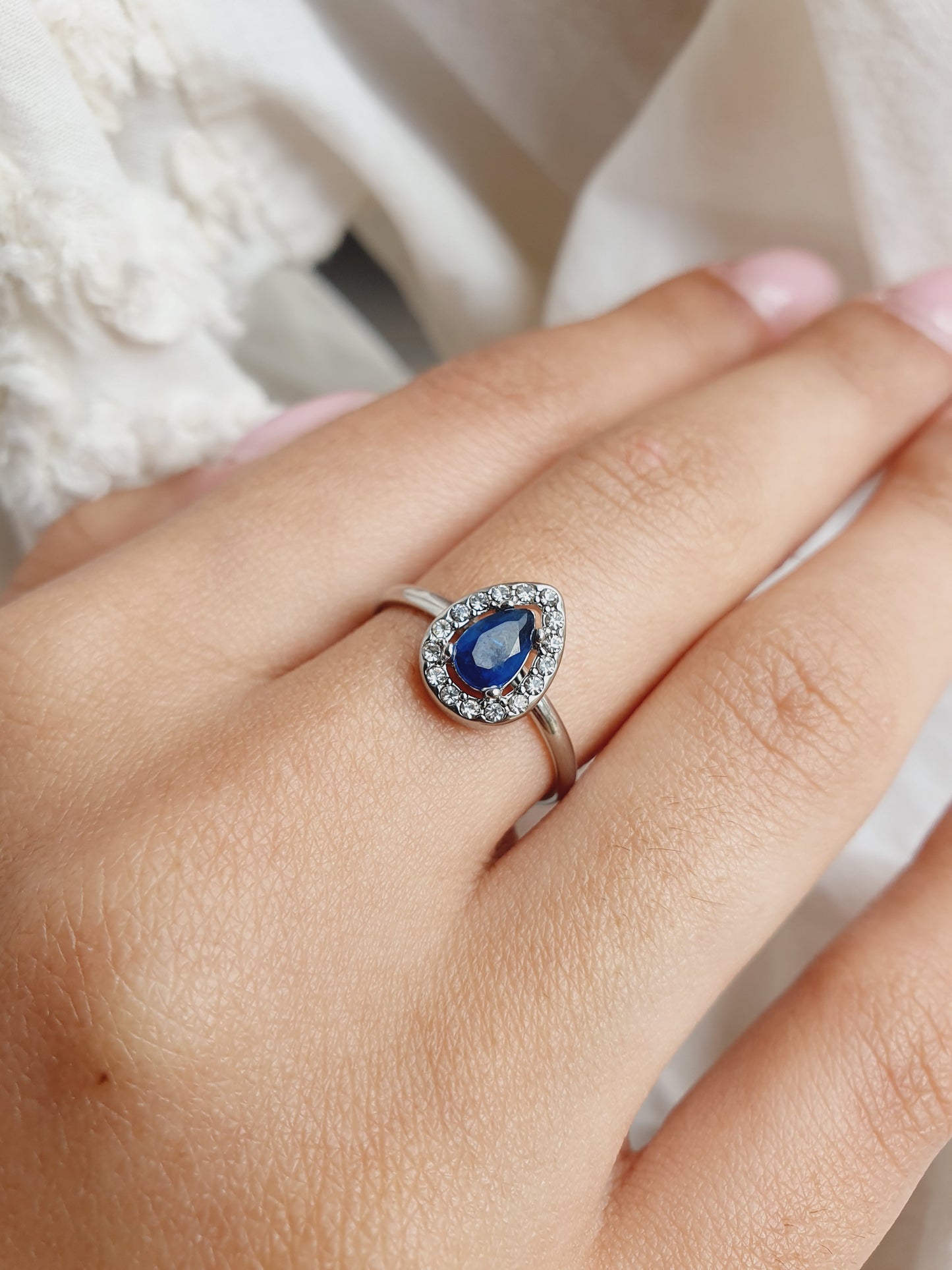 Bague goutte bleu contour zircon - argenté
