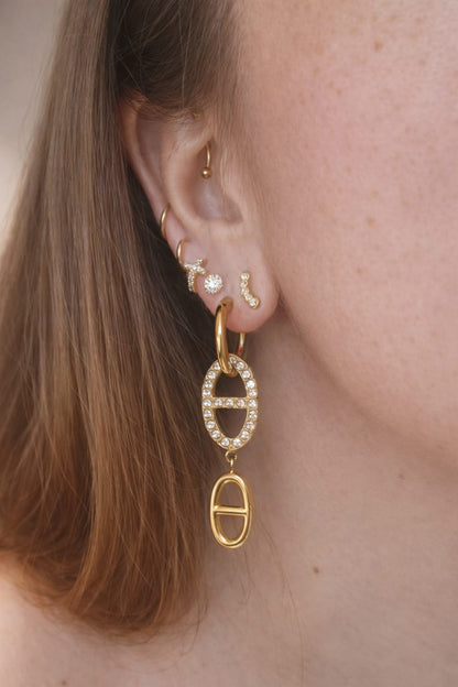 Boucles d’oreilles pendantes maille marine zircons - doré