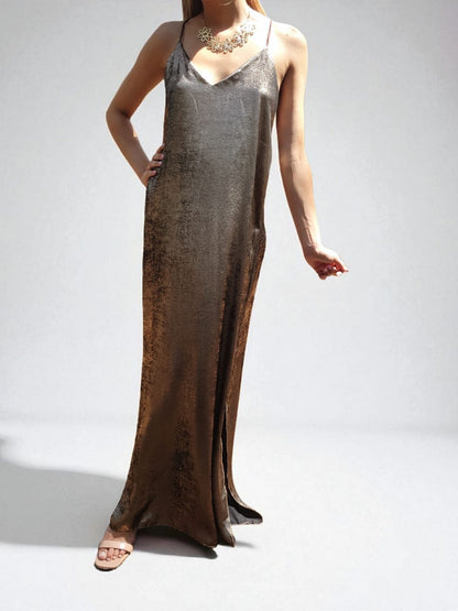 Robe longue bretelles croisées & perlées - bronze