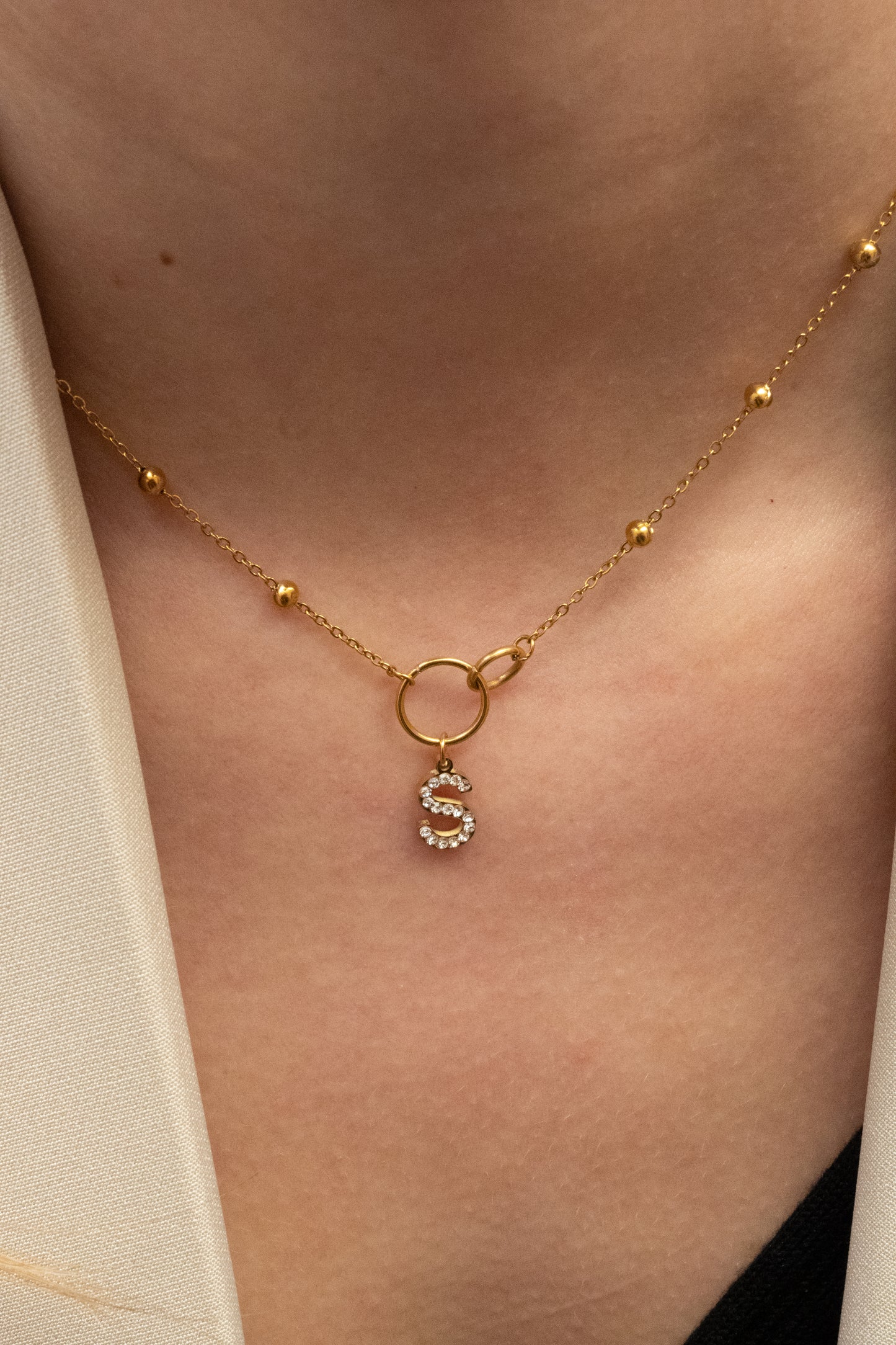 Collier ERIKA & petites perles (personnalisable) - doré