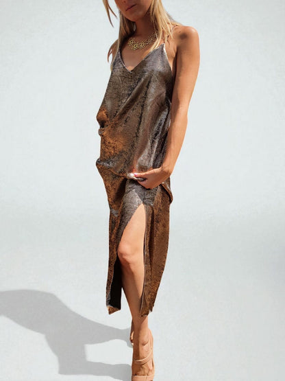 Robe longue bretelles croisées & perlées - bronze