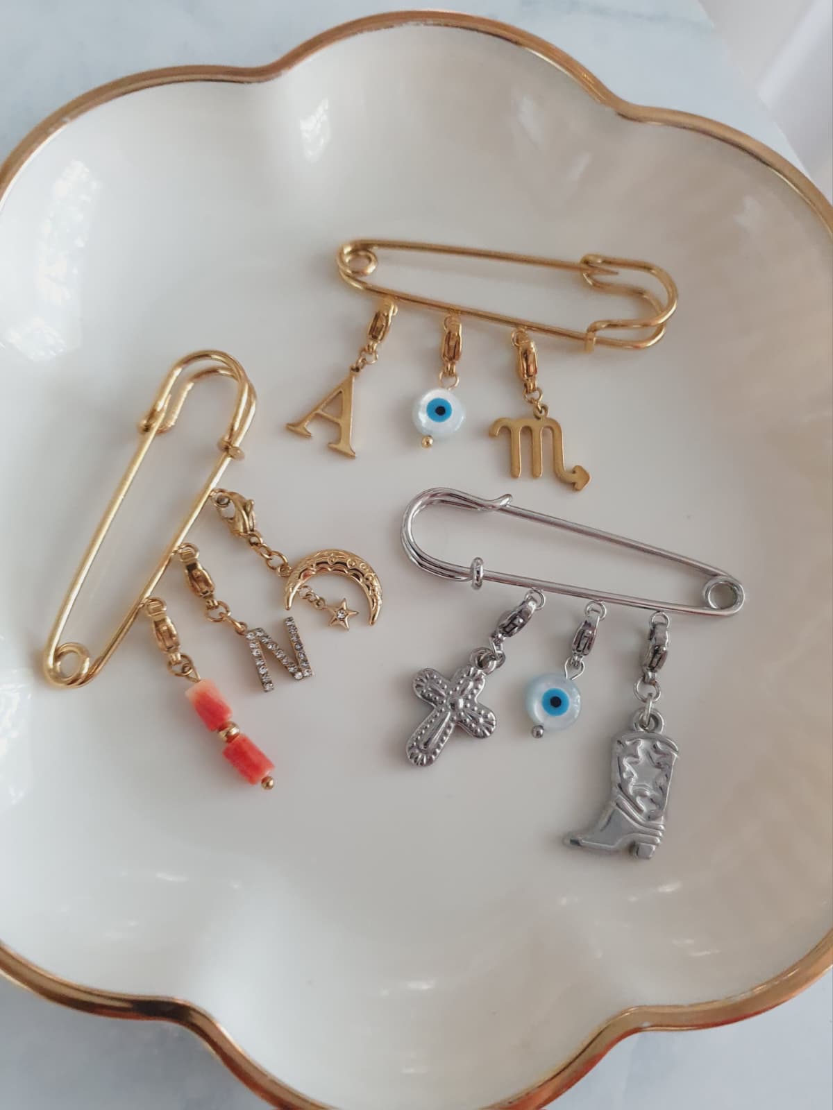 Broche personnalisée - doré