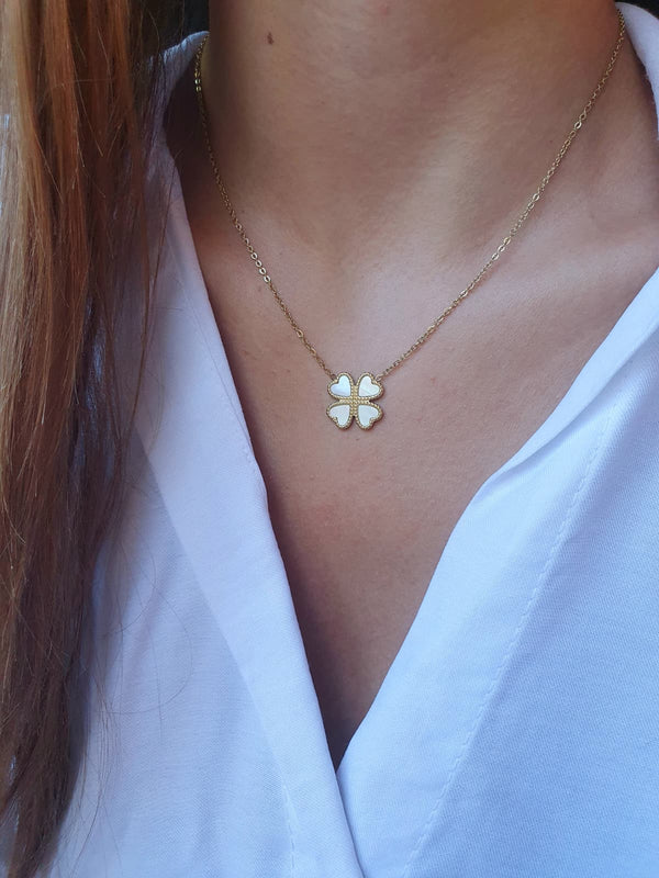 Collier trèfle à 4 feuilles nacré - doré