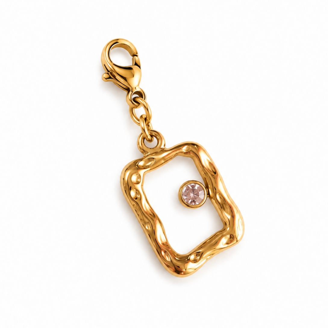 Charm rectangle martelé & zircon