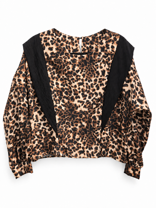 Blouse fluide imprimé léopard avec volants noirs aux épaules, taille unique