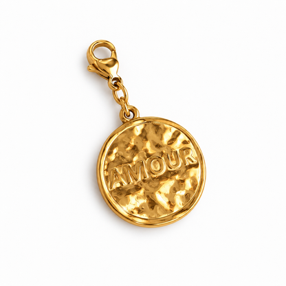 Charm médaille martelée AMOUR