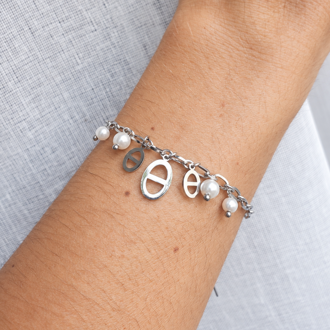 Bracelet breloques maille marine et perles - argenté