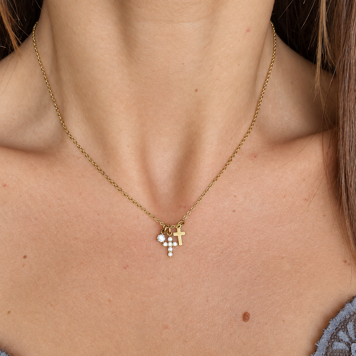 Collier croix et zircons - doré