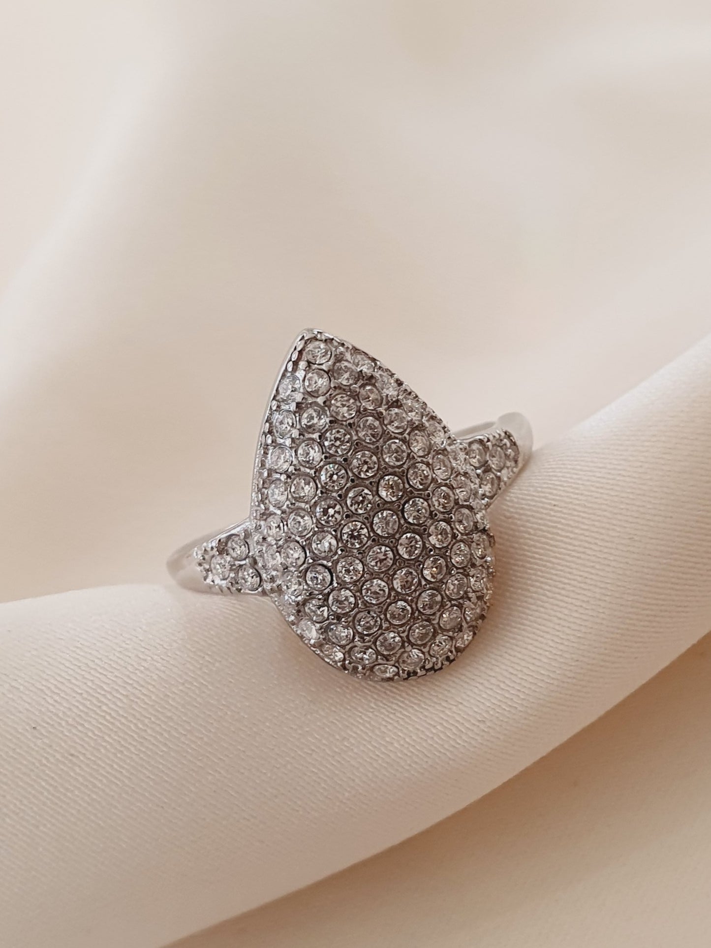 Bague goutte zircons - Coloris au choix