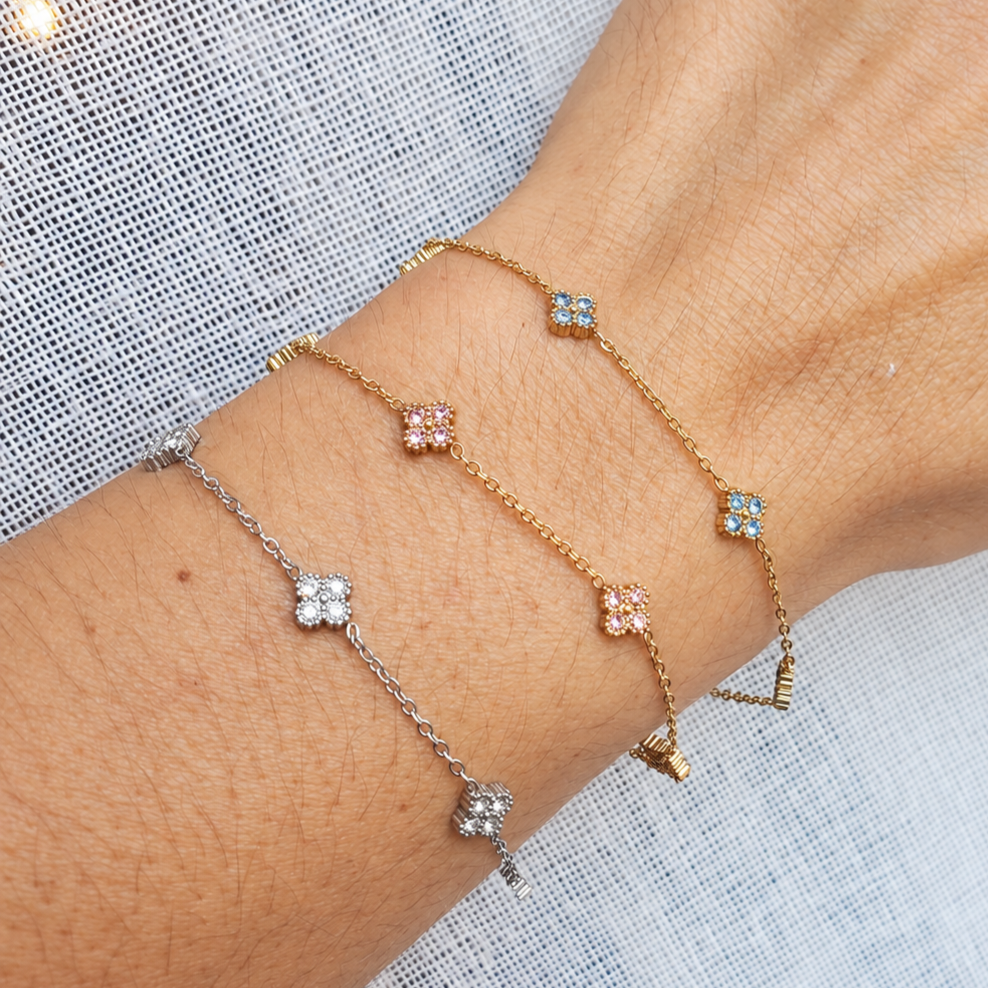 Bracelet fleurs zircons - coloris au choix