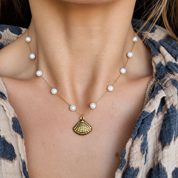 Collier coquillage et perles