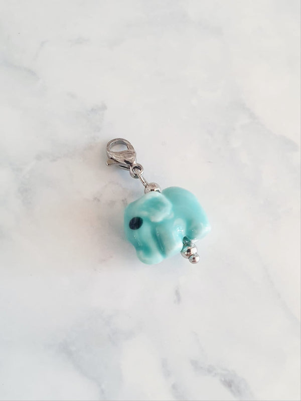 Charm baby éléphant - argenté / bleu