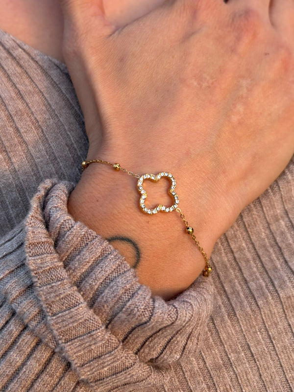 Bracelet petites perles et trèfle zircons | doré