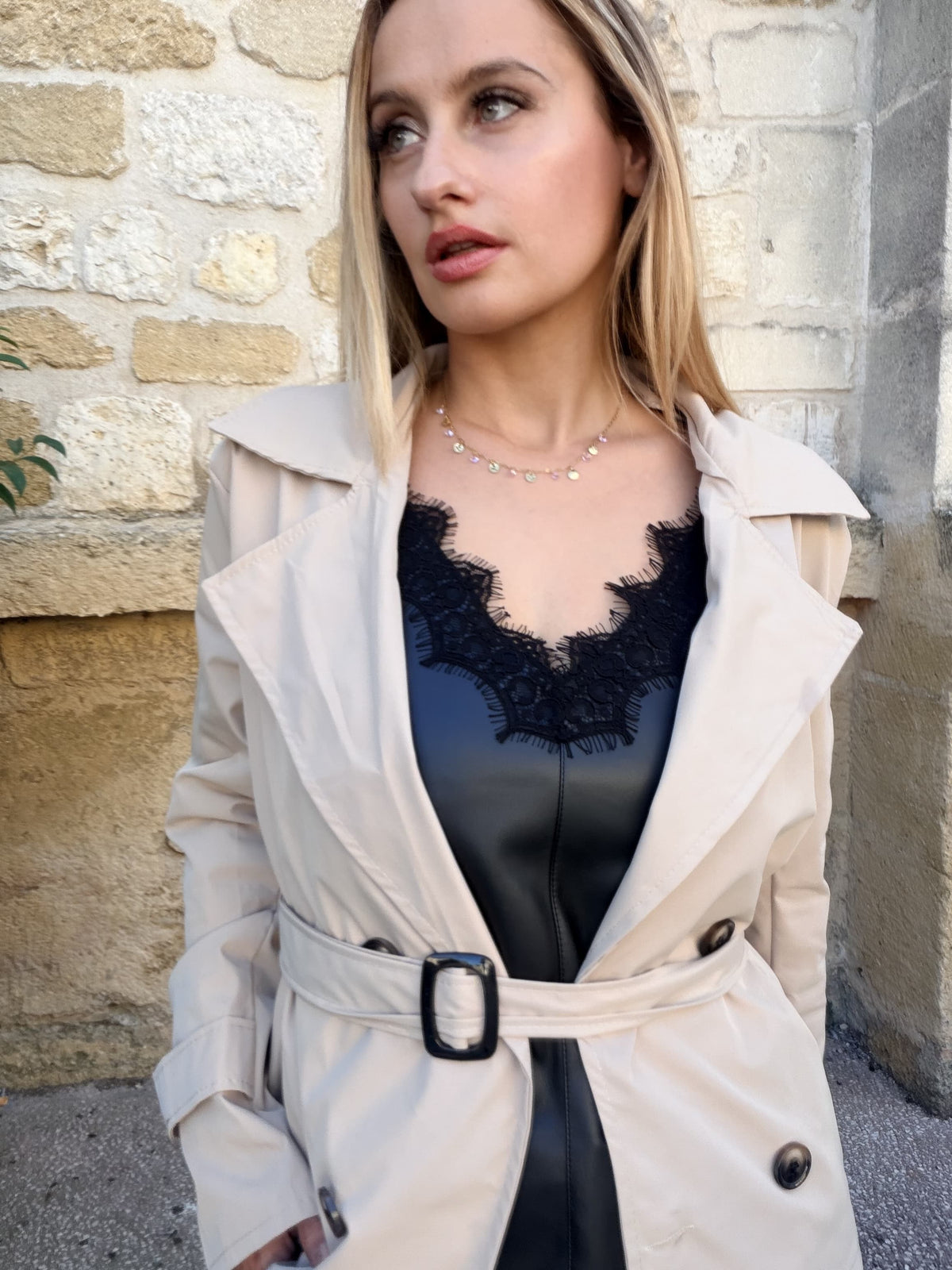Trench court beige
