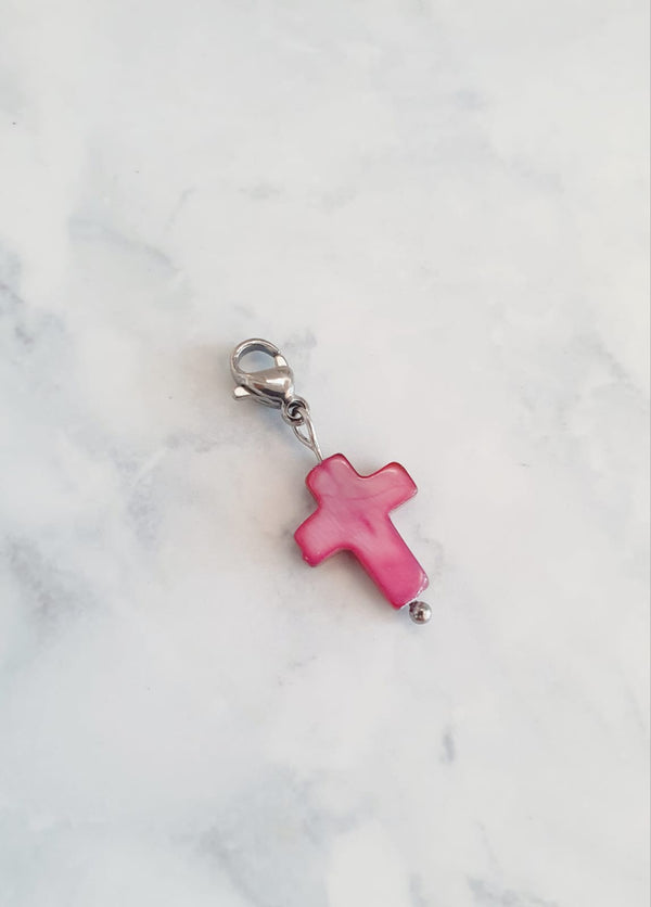 Charm croix rose - argenté
