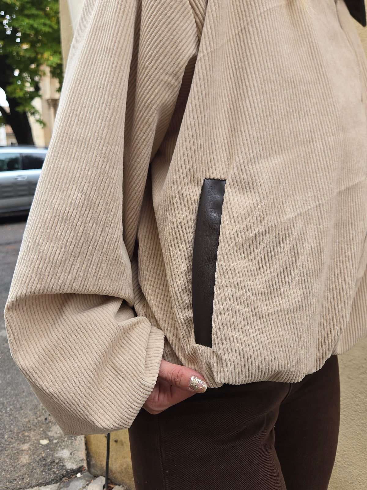 Blouson oversize beige en velours côtelé