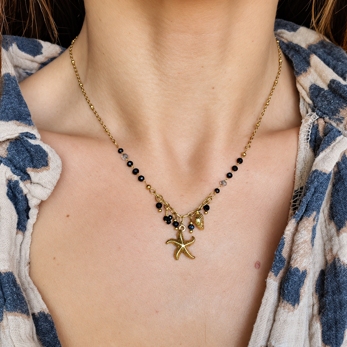 Collier étoile de mer et coquillage perles noires