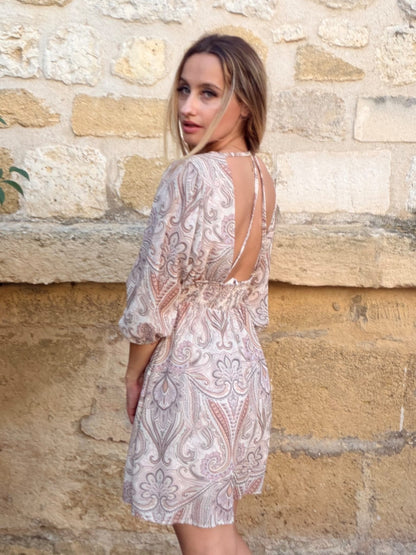 Robe courte imprimée dos nu
