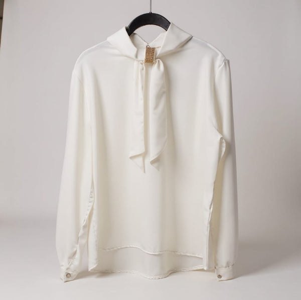 Blouse cravate avec strass
