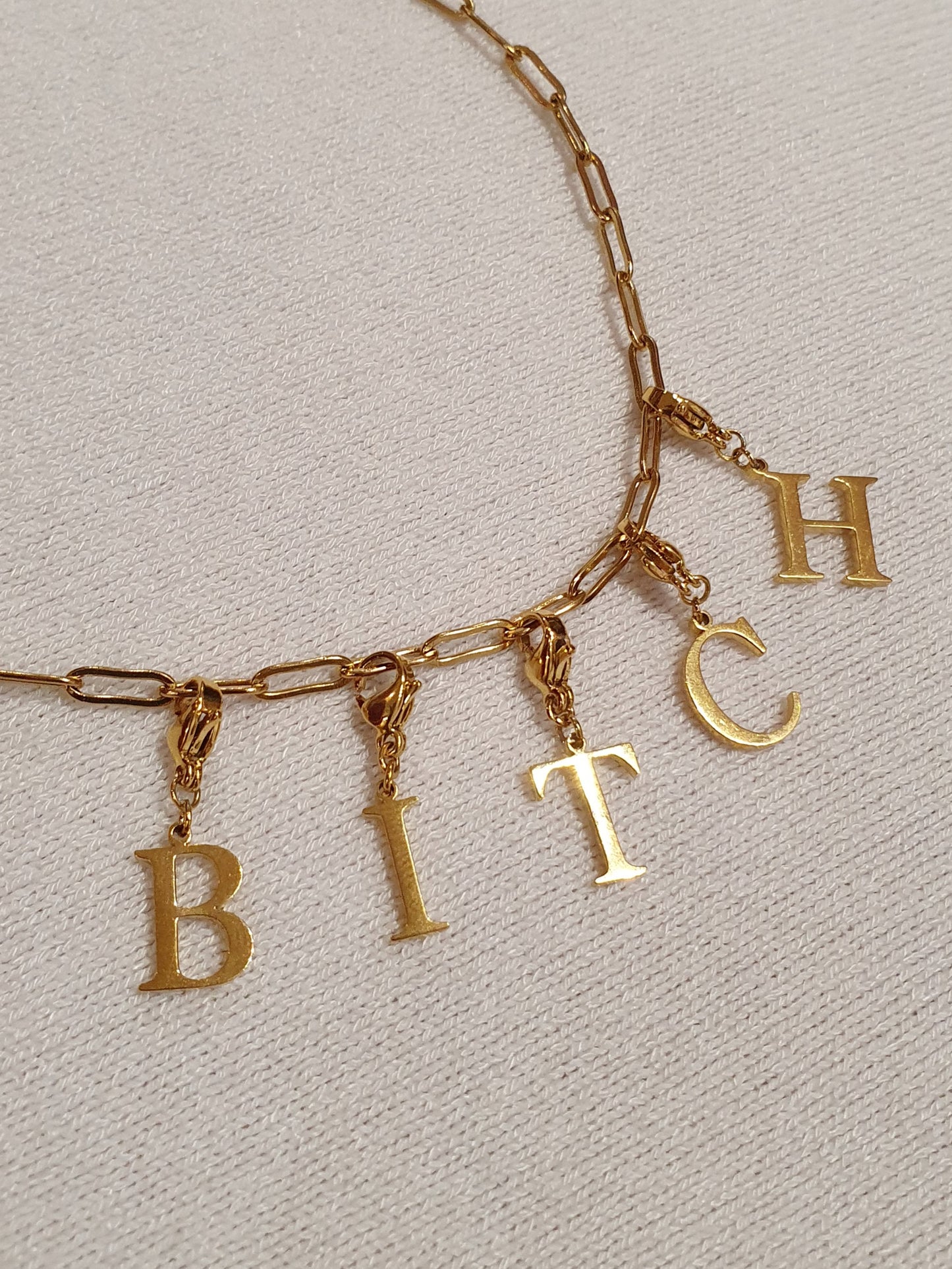 Collier BITCH - doré