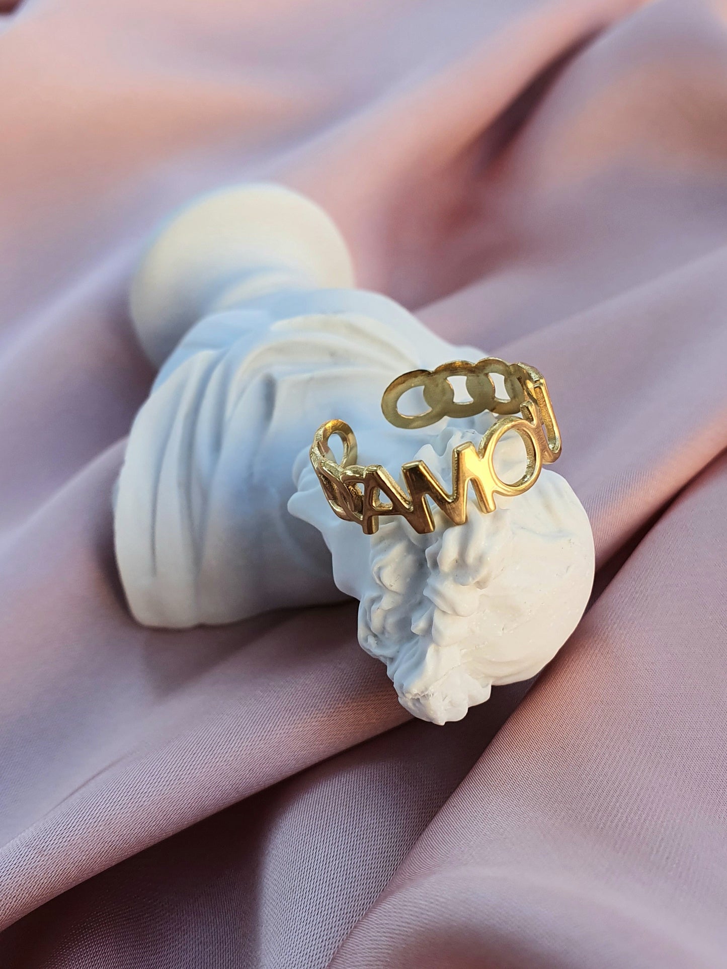 Bague AMOUR - doré
