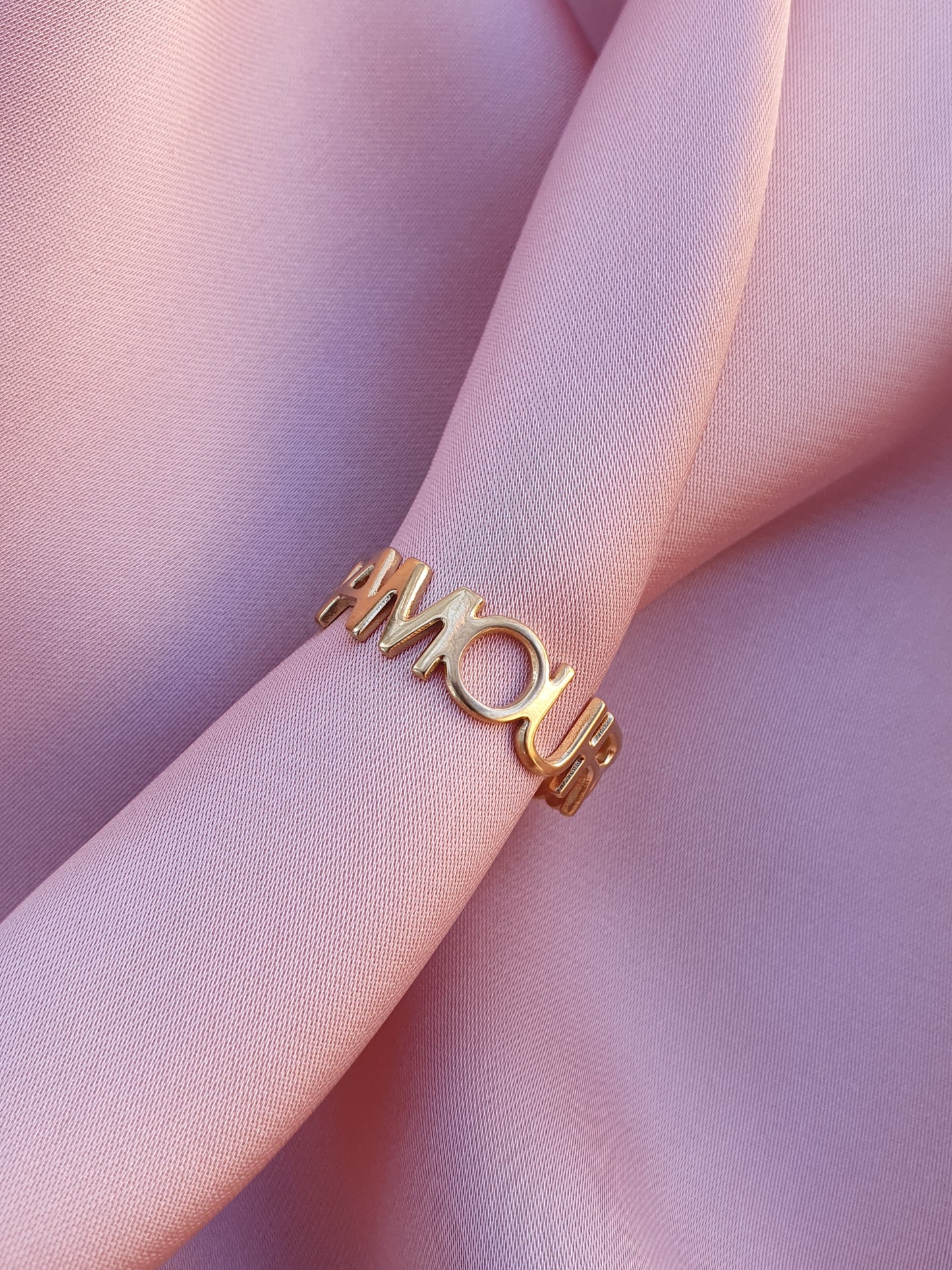 Bague AMOUR - doré
