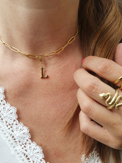 Collier initiale maillons striés - doré