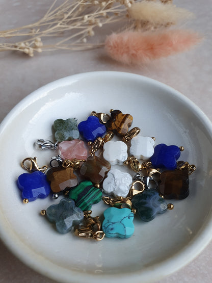 Charm trèfle pierre naturelle Agate Indienne - argenté