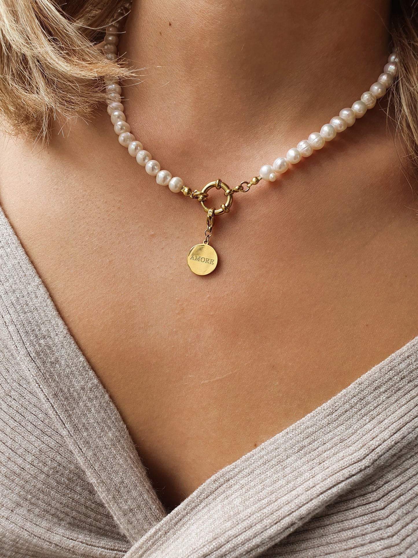 Collier en perles d'eau douce (personnalisable) - doré
