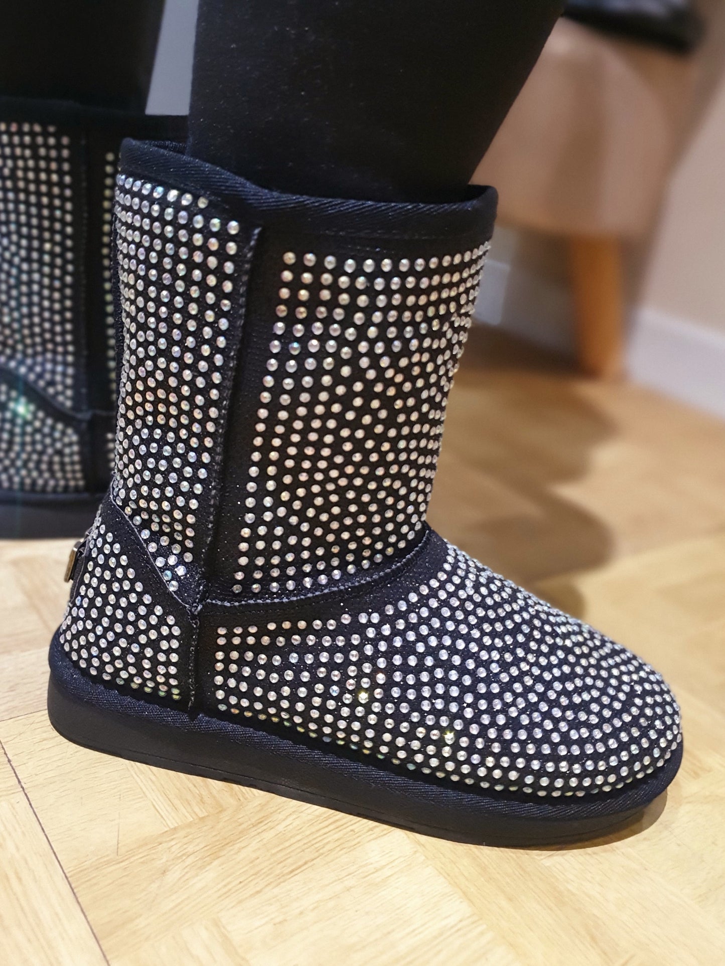 Boots fourrées strass noires
