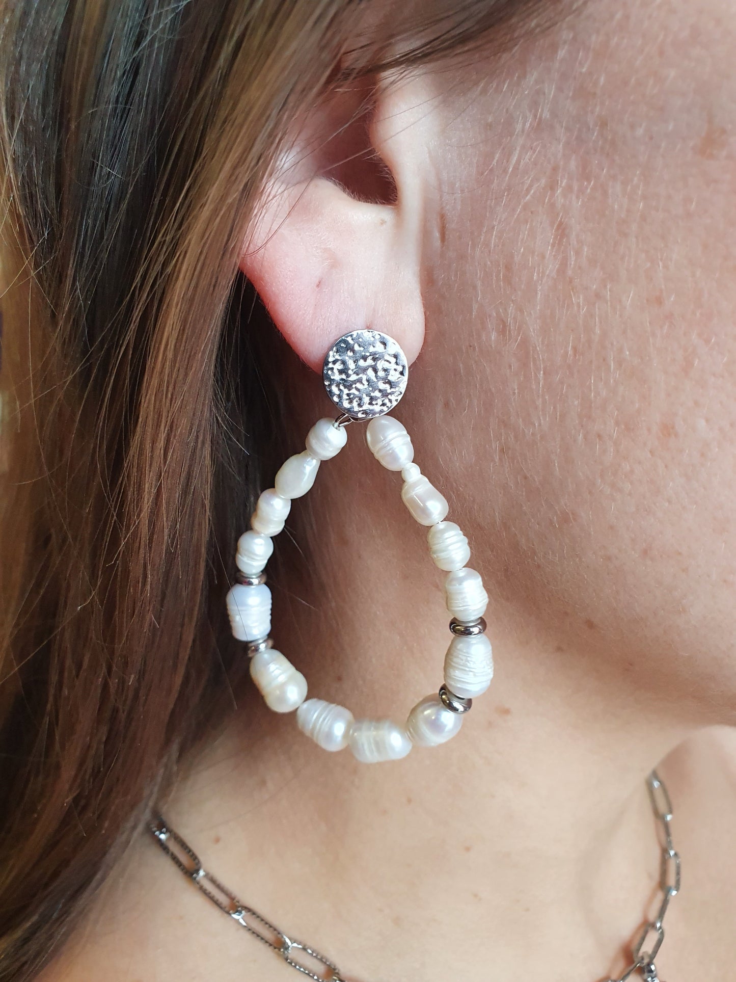 Boucles d'oreilles en perles d'eau douce - argenté (dernière unité en stock)