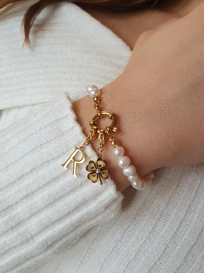 Bracelet perles d'eau douce - doré