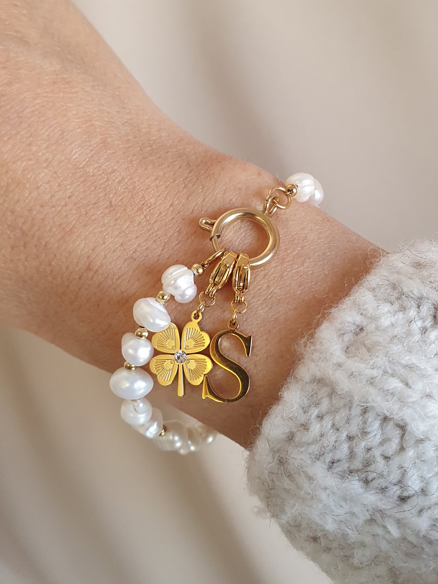 Bracelet perles d'eau douce & perles (personnalisable) - doré – LauVéA  Boutique