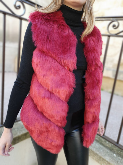 Veston sans manches fausse fourrure rouge
